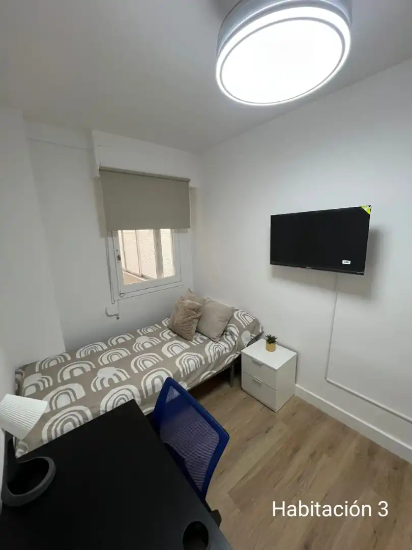 Habitación en Avenida del Padre Esplá, Pla de Bon Repós