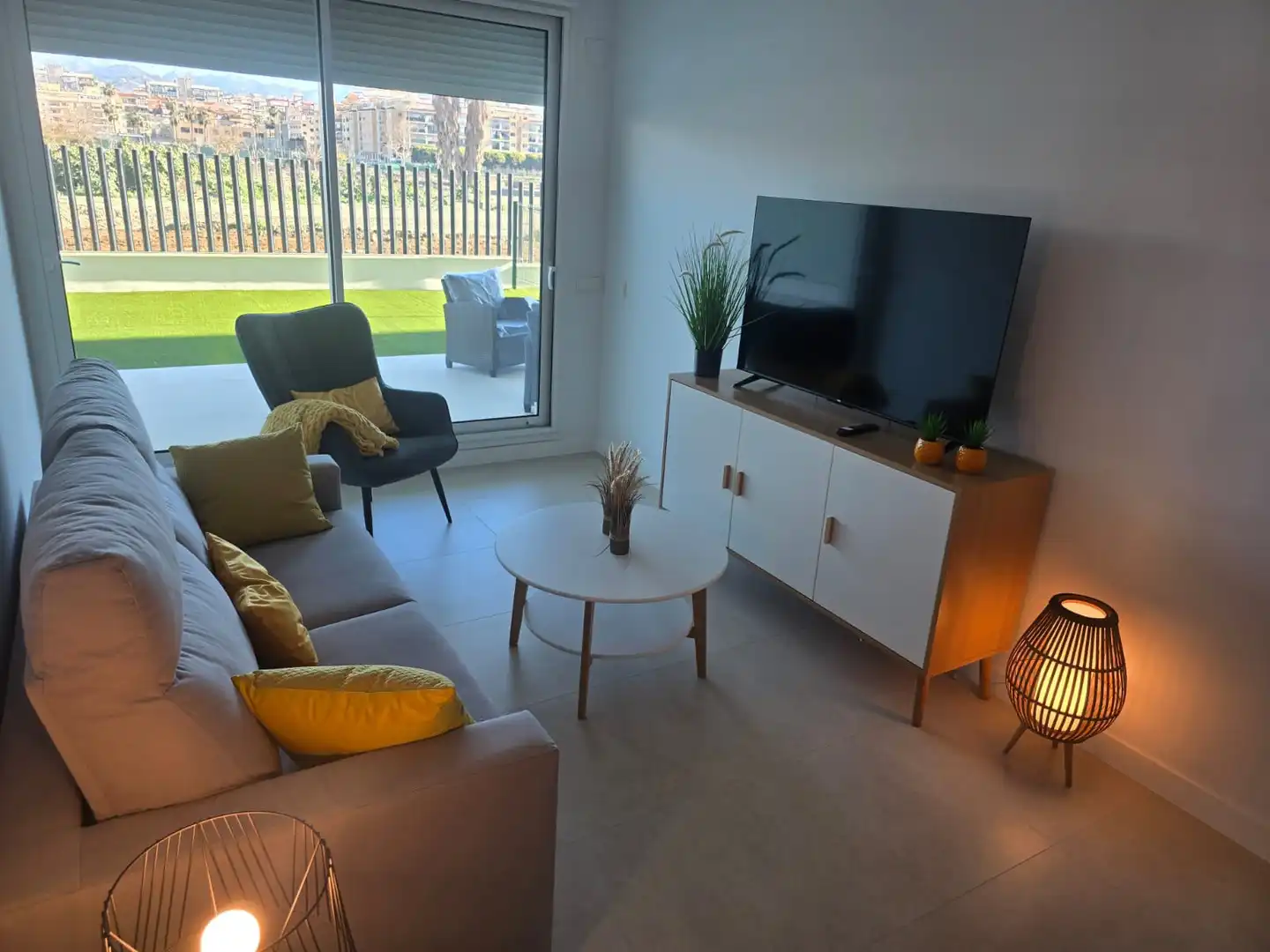 Flat with pool for sale in Calle Pintor Cipriano Maldonado 17, imagen 8