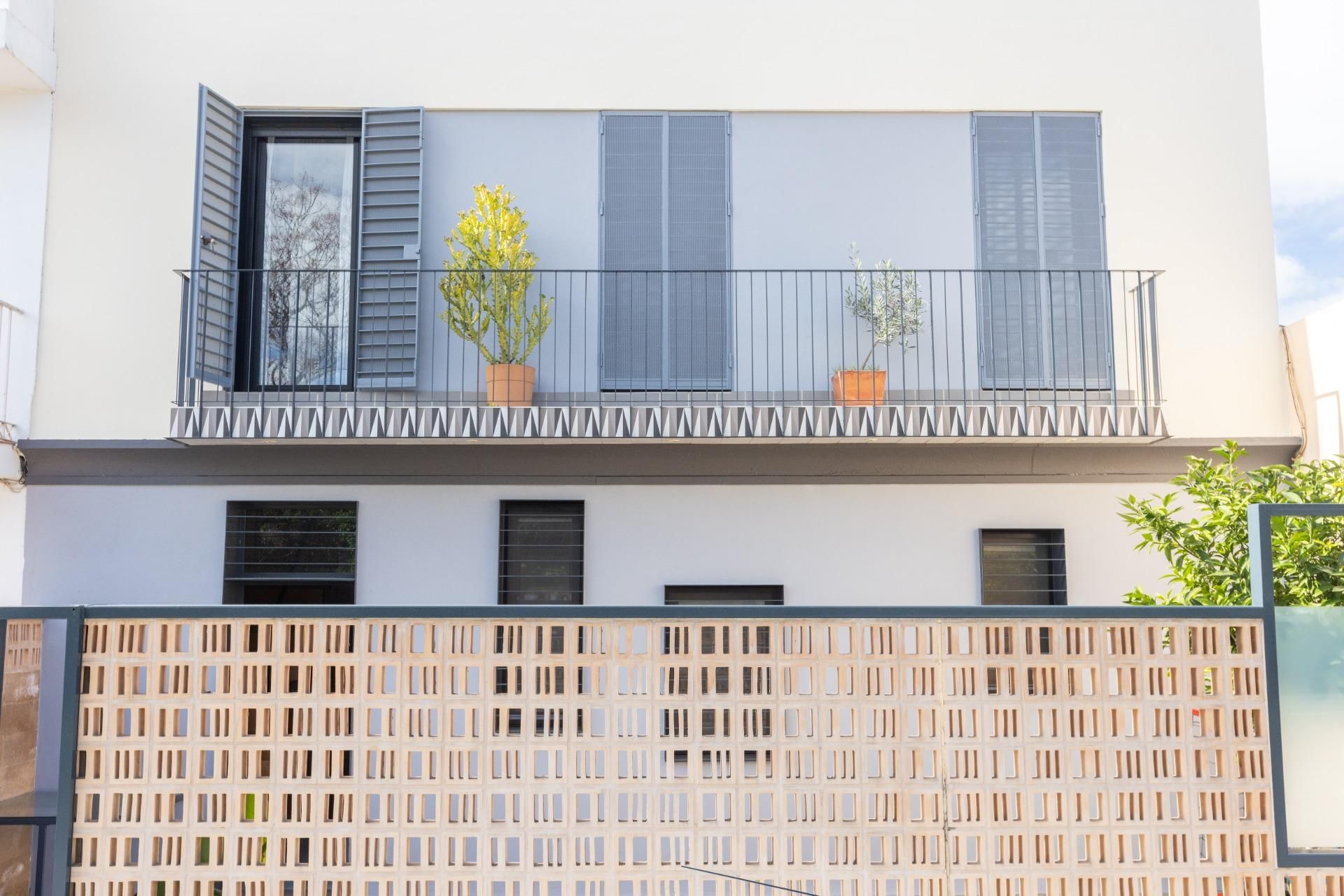 Vista exterior de Casa o xalet en venda en  Sevilla Capital amb Aire condicionat, Calefacció i Terrassa