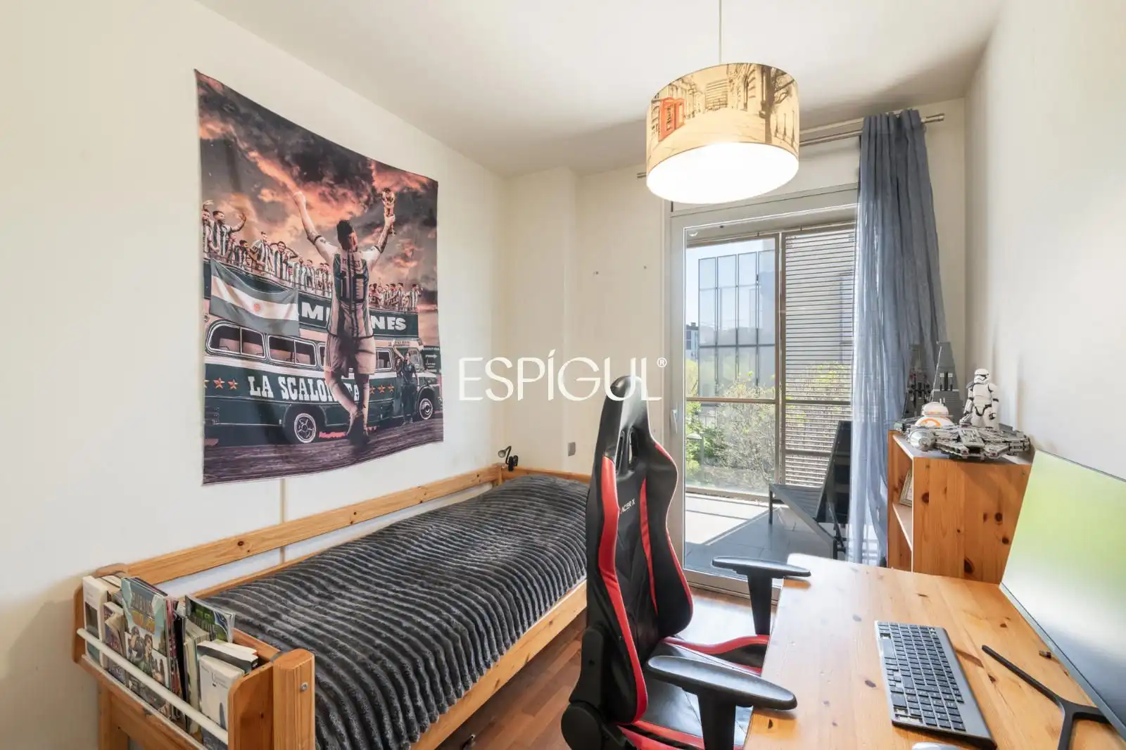 Bedroom of Flat for sale in Sant Cugat del Vallès  with Air Conditioner, Heating and Parquet flooring