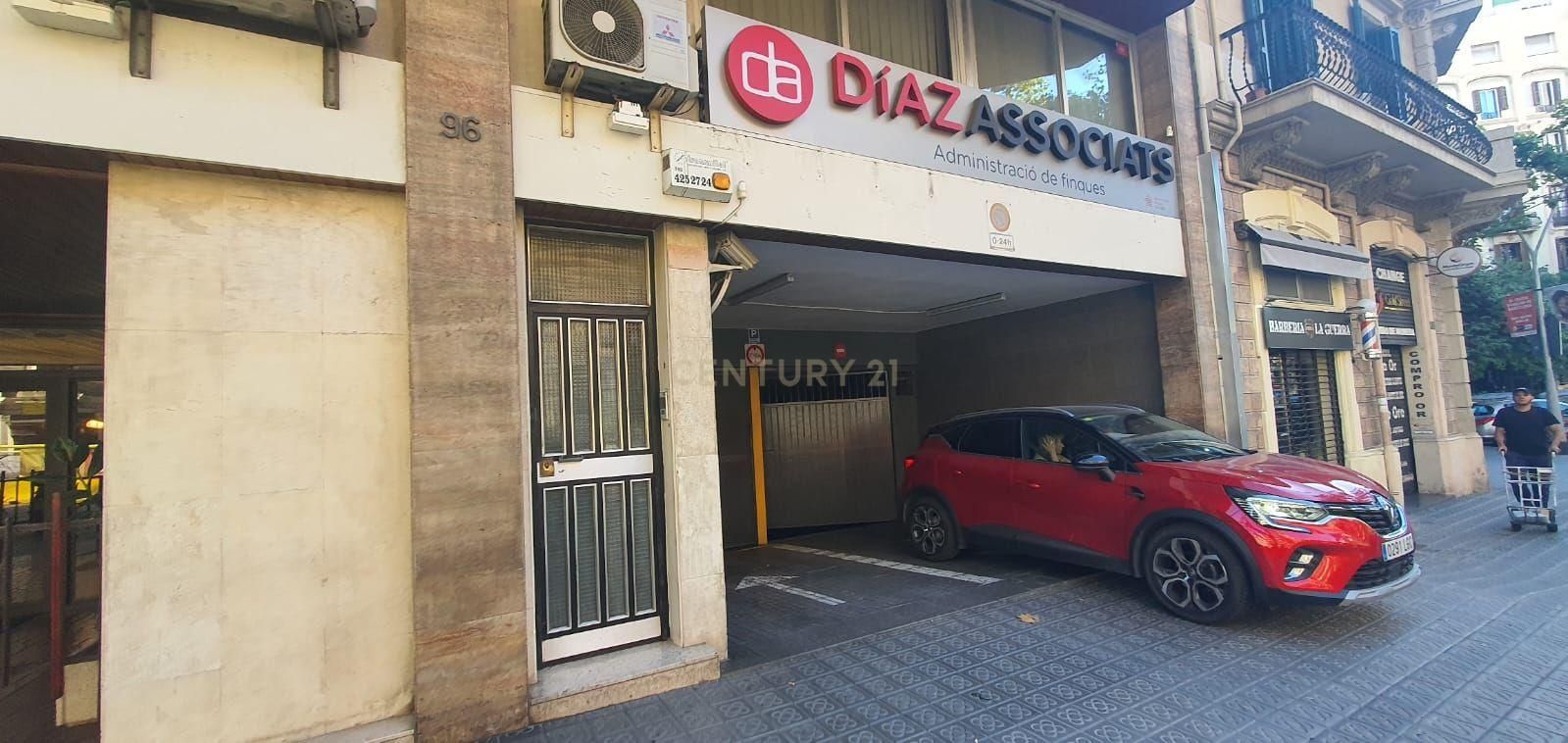 Parkplatz von Garage zum Verkauf in  Barcelona Capital