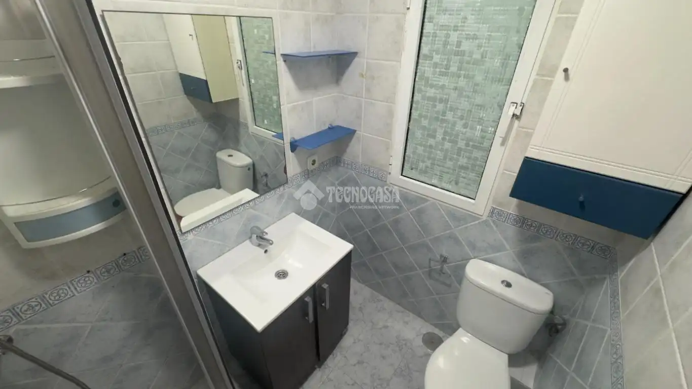 Bathroom of Flat for sale in Málaga