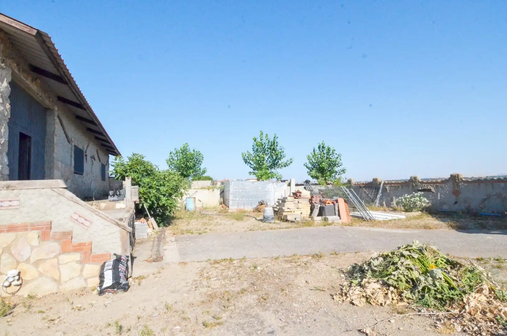 Industrial buildings for sale in Calvarrasa de Arriba