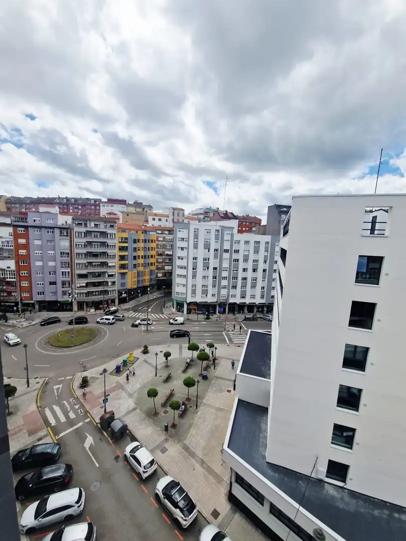 Außenansicht von Wohnung zur Miete in Avilés mit Heizung und Privatgarten