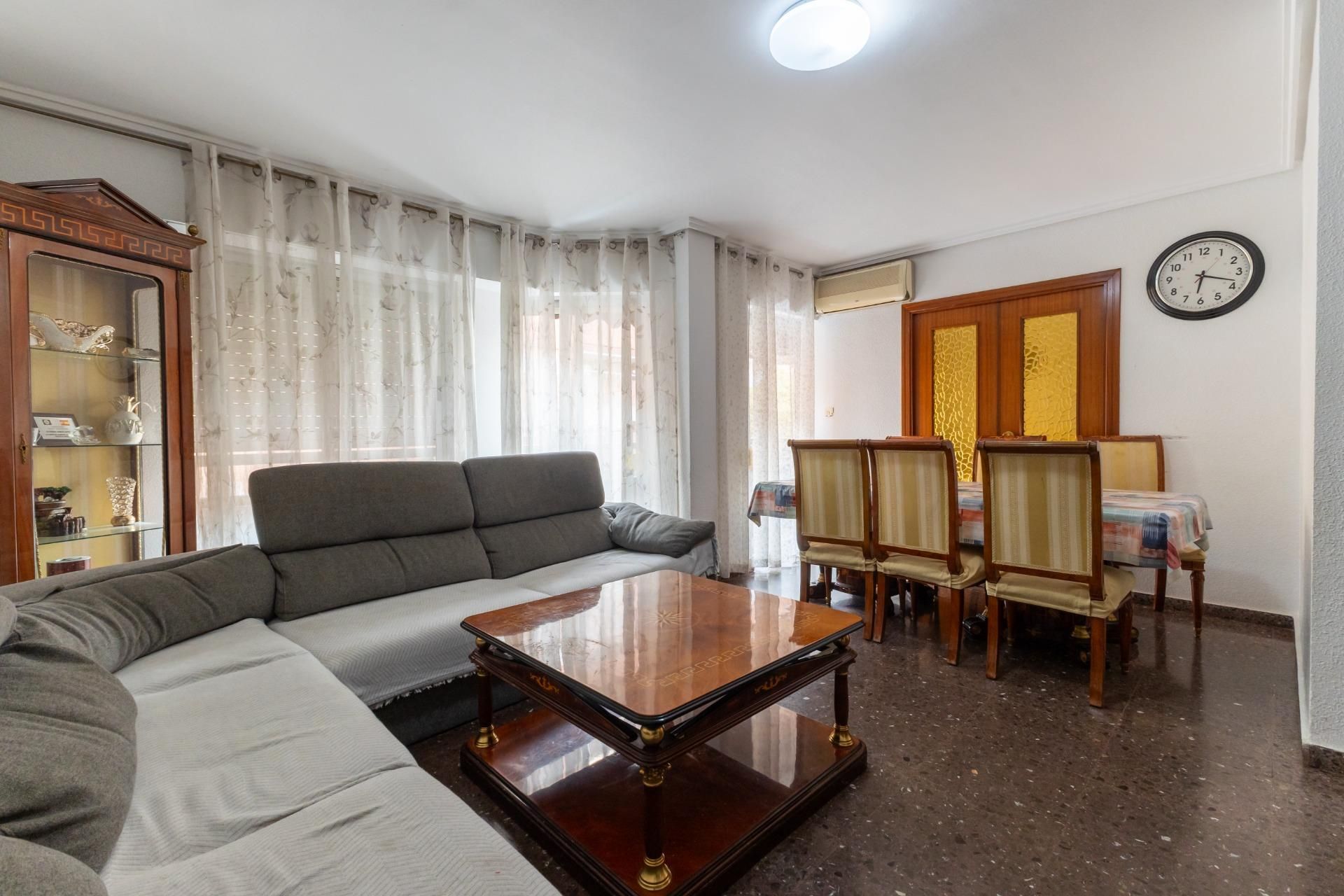 Sala d'estar de Pis en venda en  Valencia Capital amb Aire condicionat, Terrassa i Balcó