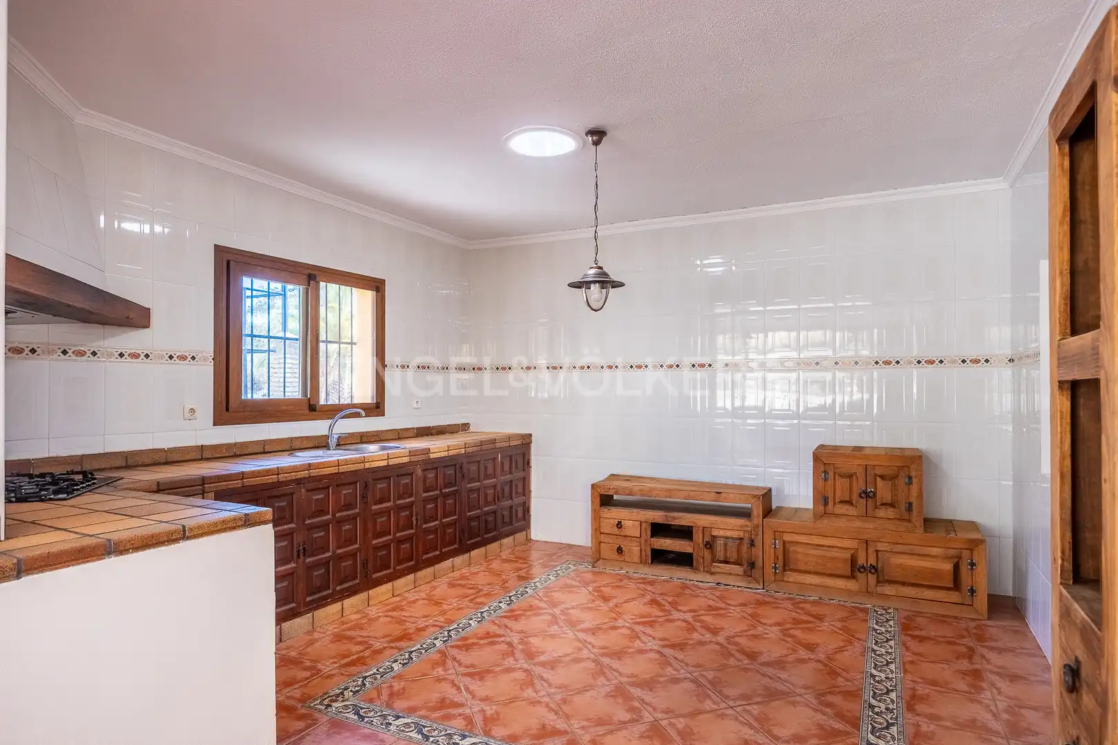 Cocina de Finca rústica en venta en El Castillo de las Guardas con Calefacción, Jardín privado y Terraza