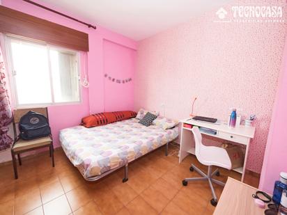 Bedroom of Flat for sale in  Granada Capital