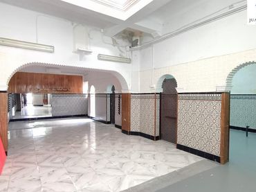 Business premises to rent in El Cristo - Cayetano Roldán