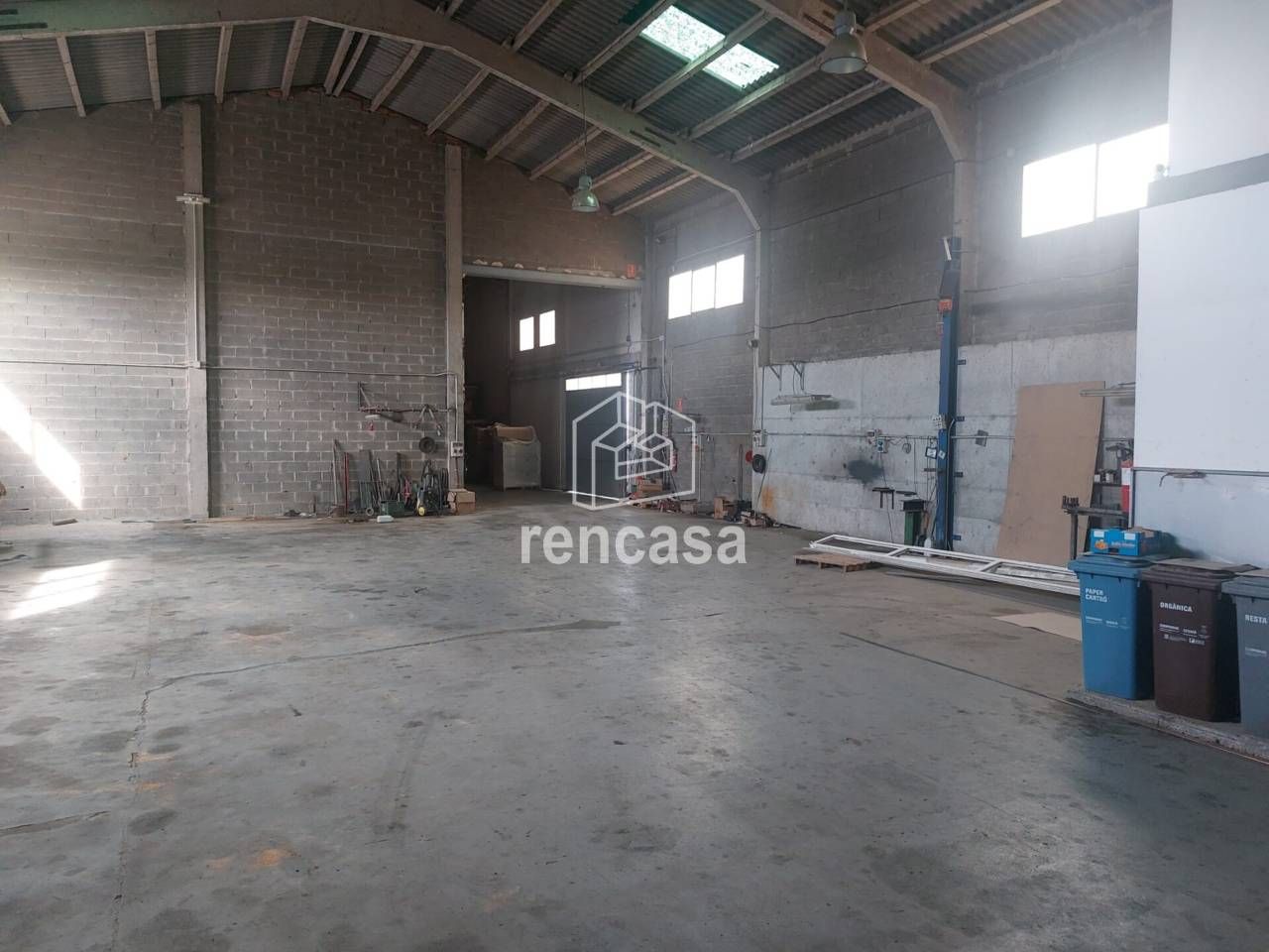 Industrial buildings to rent in Artesa de Lleida