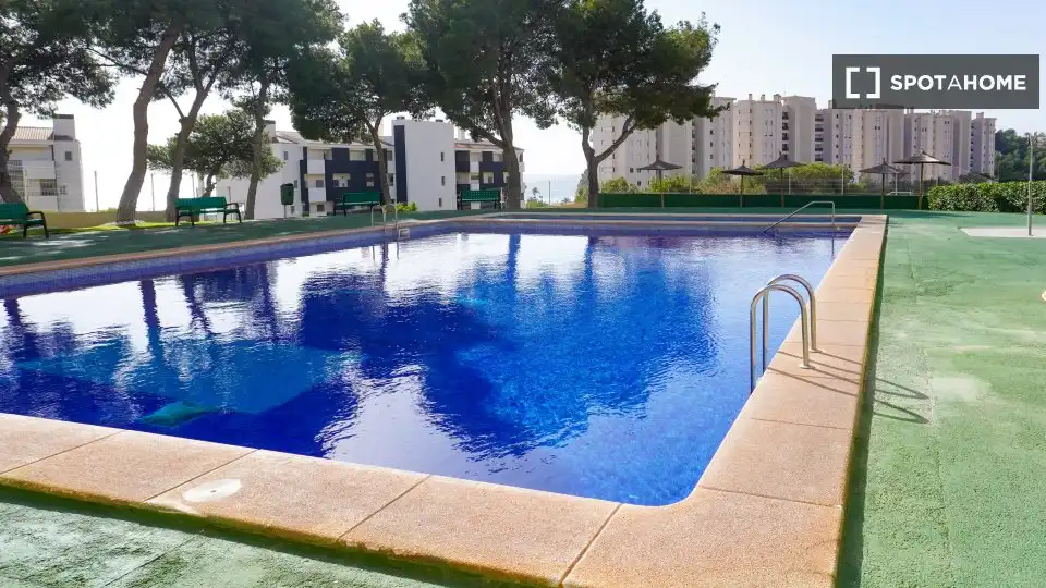 Room in Poble Nou - Montiboli
