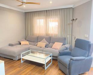 Sala d'estar de Casa adosada en venda en  Melilla Capital amb Aire condicionat, Calefacció i Parquet