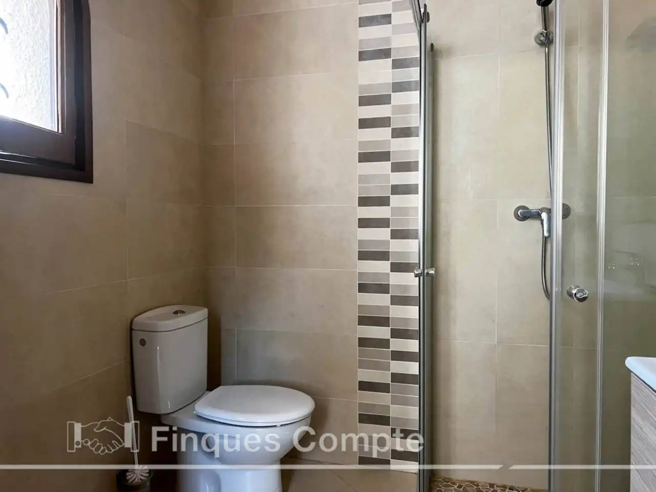 Baño de Casa o chalet en venta en Roda de Berà con Jardín privado, Terraza y Piscina
