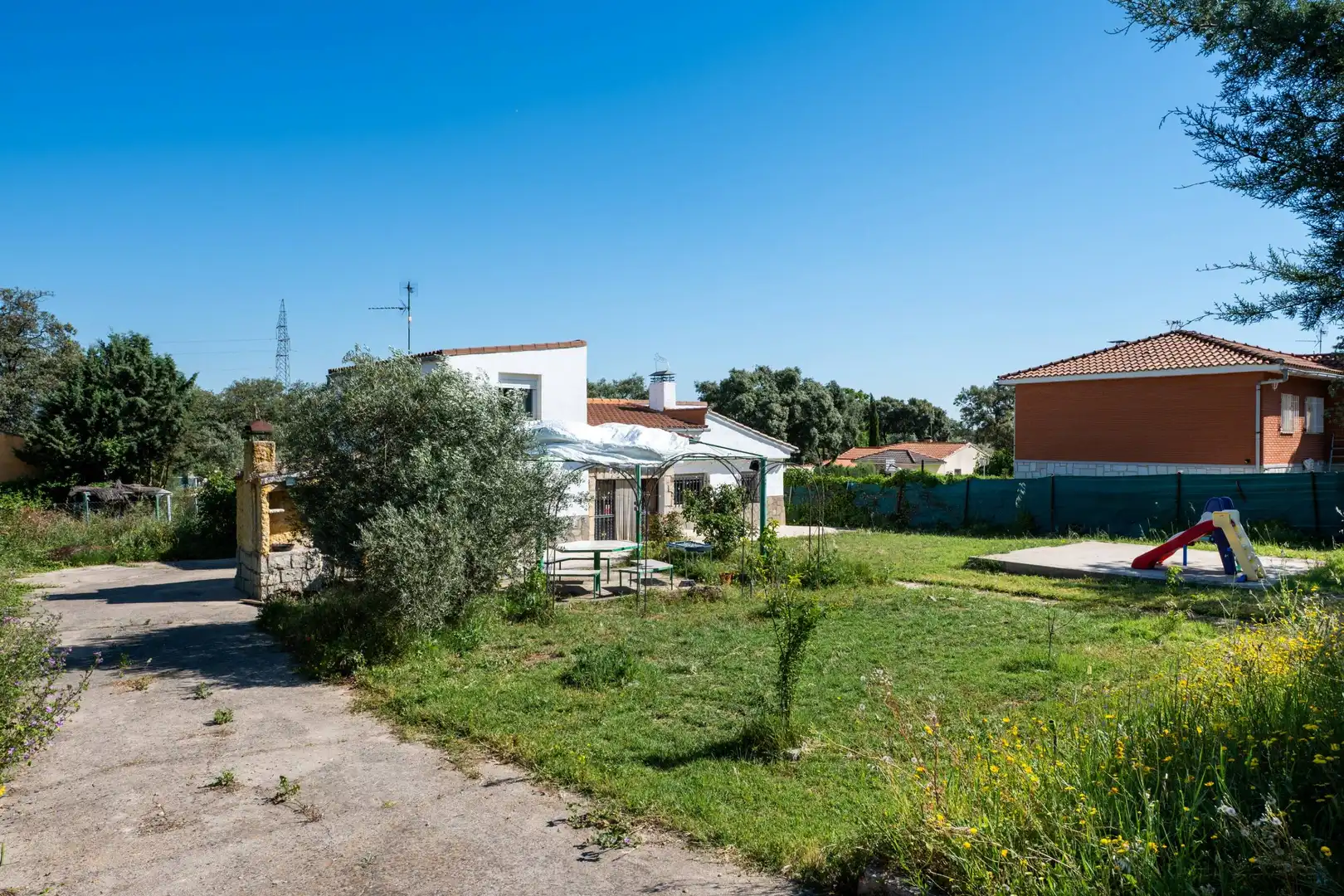Casa o chalet en venta en El Casar de Escalona con Calefacción, Terraza y Alarma