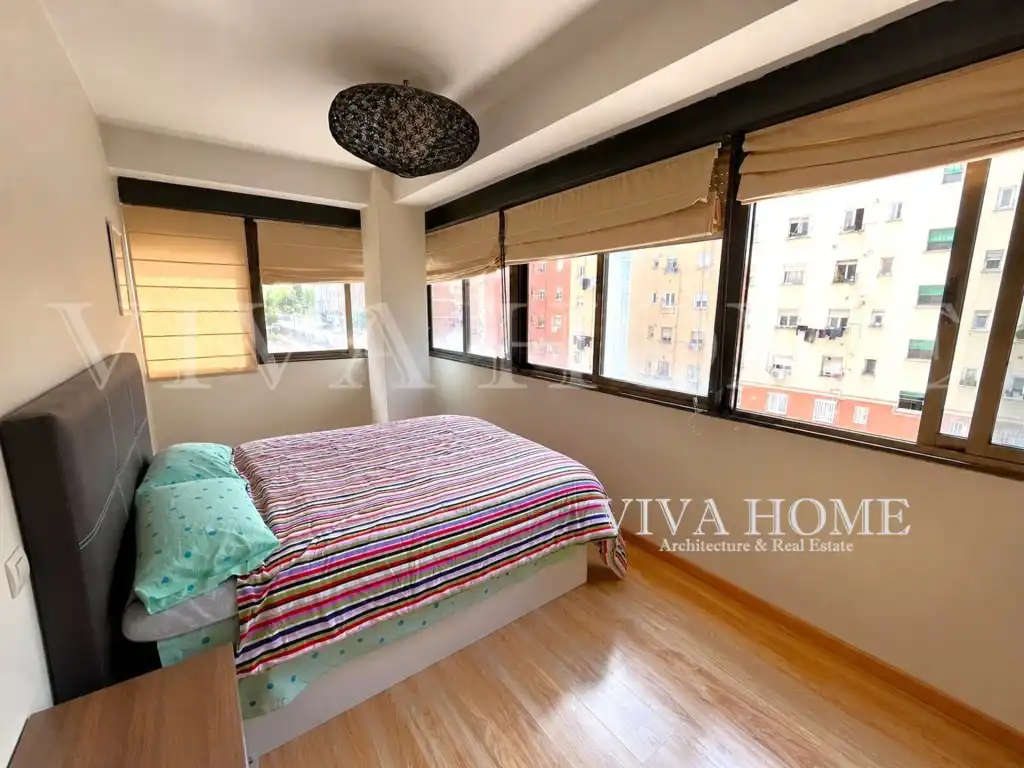 Bedroom of Flat for sale in Madrid