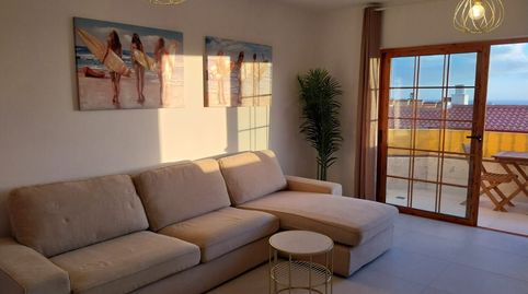 Foto 2 de Piso en venta en Cataluña, 1, Torviscas Centro y Alto, Adeje
