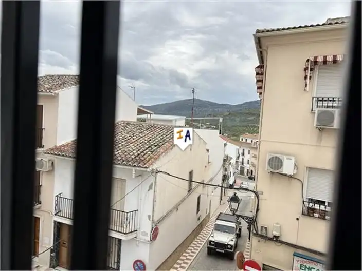 Vista exterior de Casa adosada en venda en Luque amb Terrassa, Traster i Internet
