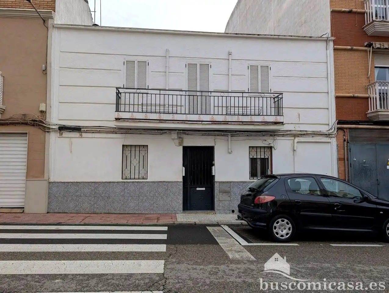 Vista exterior de Pis en venda en Linares amb Terrassa, Moblat i Balcó