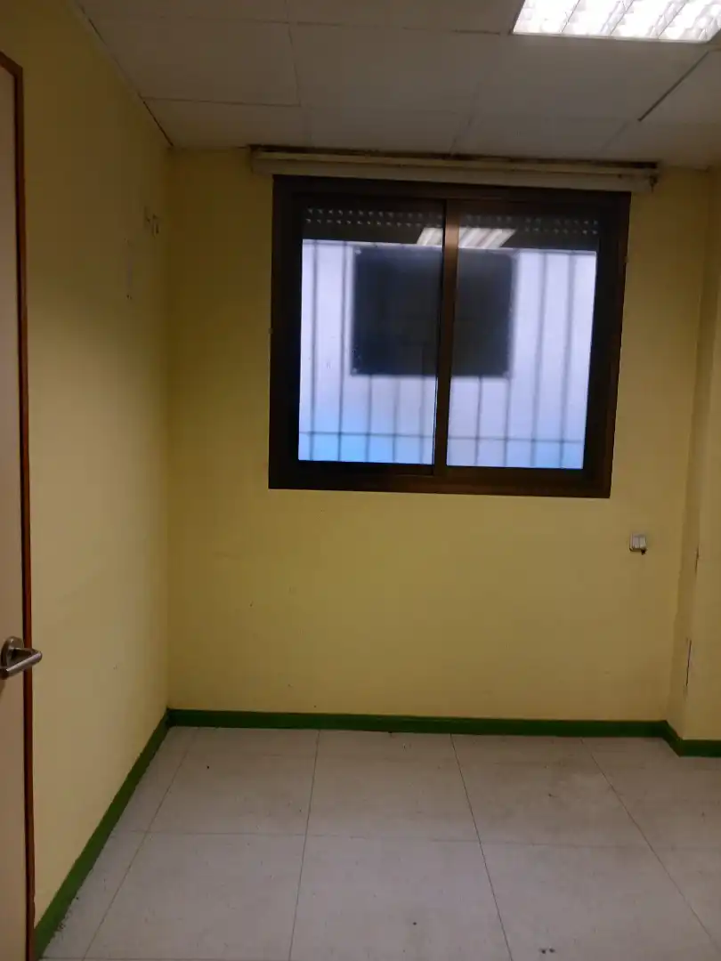 Business premises to rent in Calle de Toledo, imagen 27