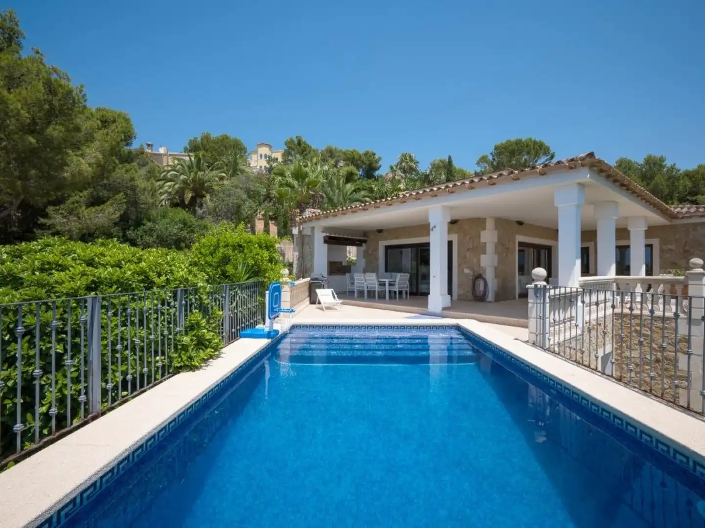Piscina de Casa o chalet de alquiler en Calvià con Aire acondicionado, Calefacción y Jardín privado