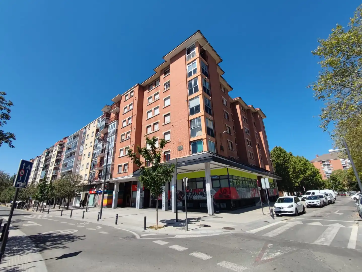 Vista exterior de Pis en venda en Vitoria - Gasteiz
