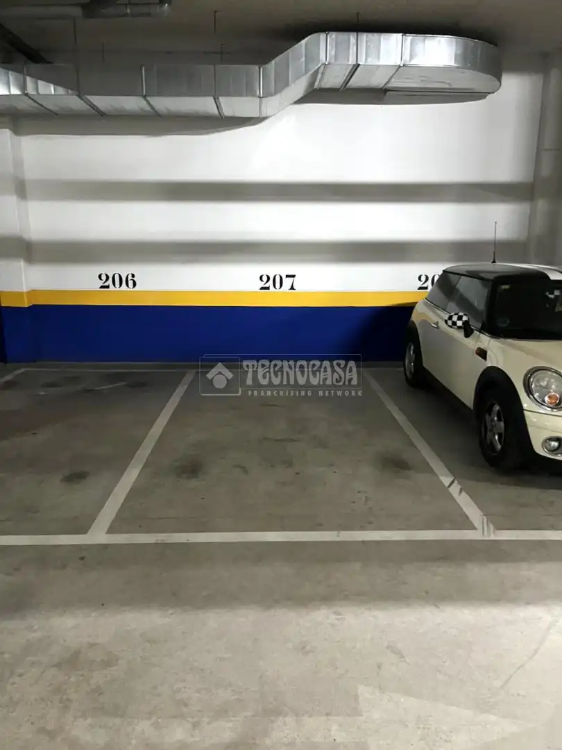 Parking of Flat for sale in Villalbilla  with Air Conditioner