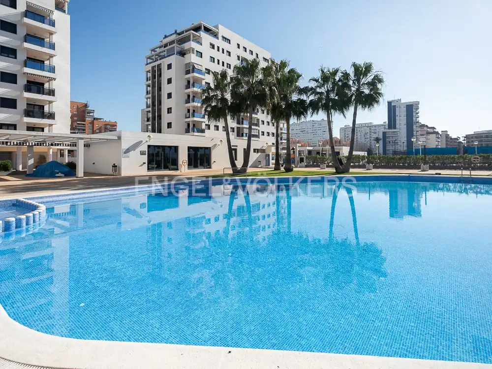 Swimming pool of Flat for rent in La Pobla de Farnals  with Air Conditioner, Heating and Private garden