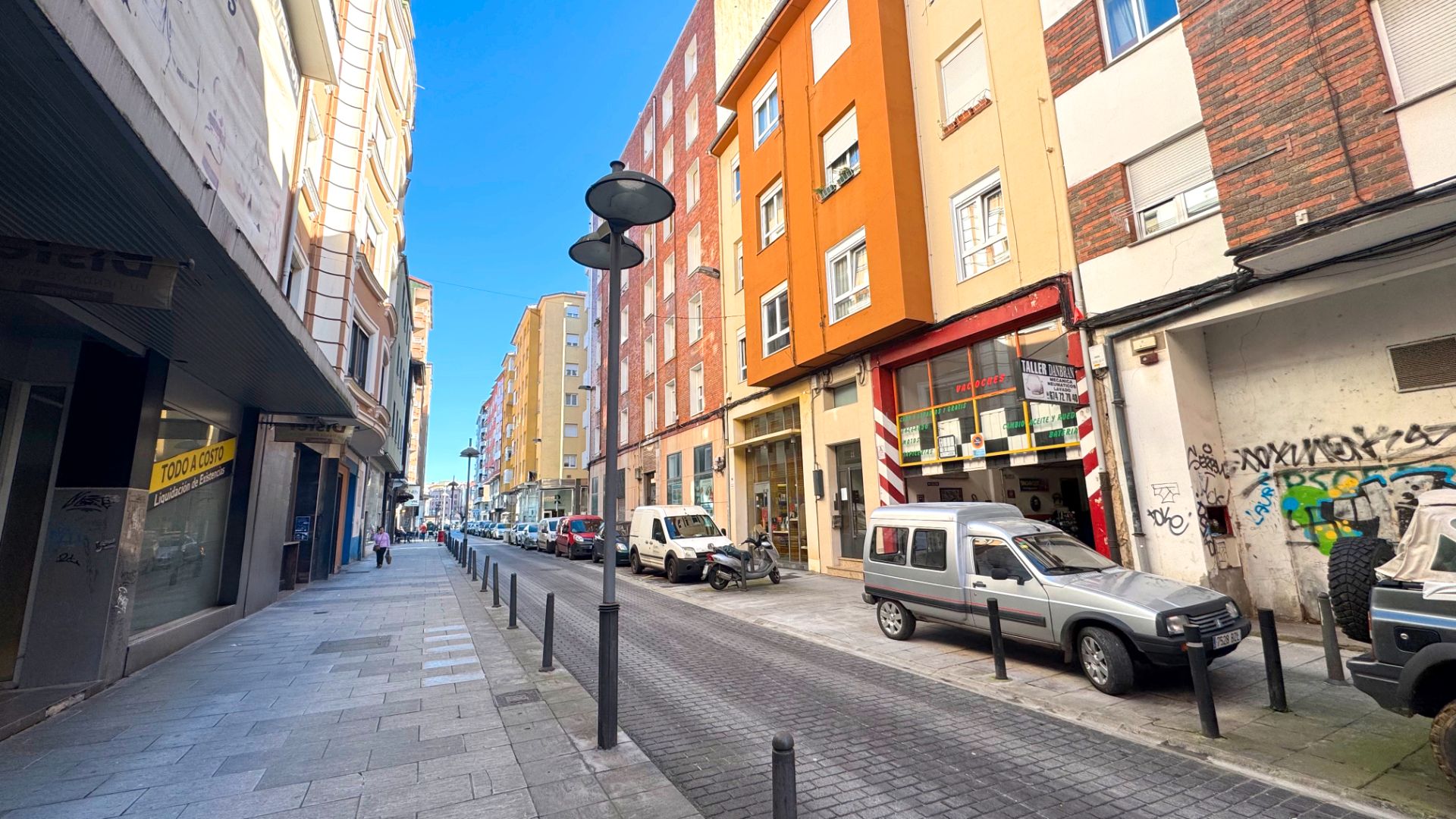 Vista exterior de Pis en venda en Torrelavega  amb Calefacció, Terrassa i Moblat