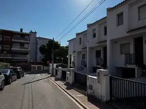 Casa adosada de alquiler en Els Munts