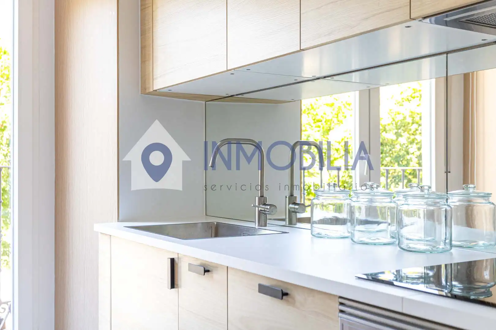 Küche von Wohnung zum Verkauf in Madrid mit Klimaanlage und Heizung