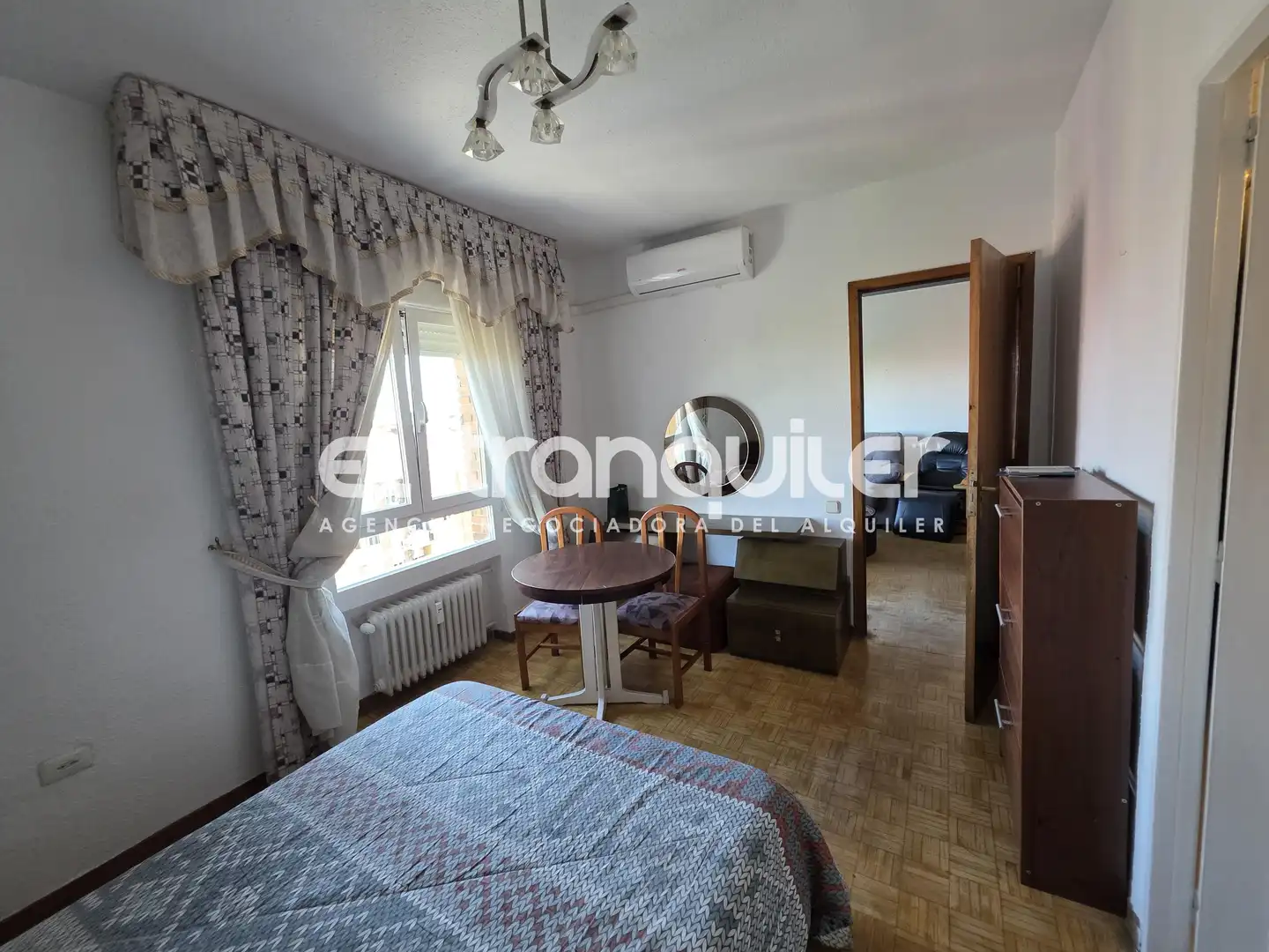 Bedroom of Flat for rent in Madrid  with Air Conditioner, Parquet flooring and Terrace