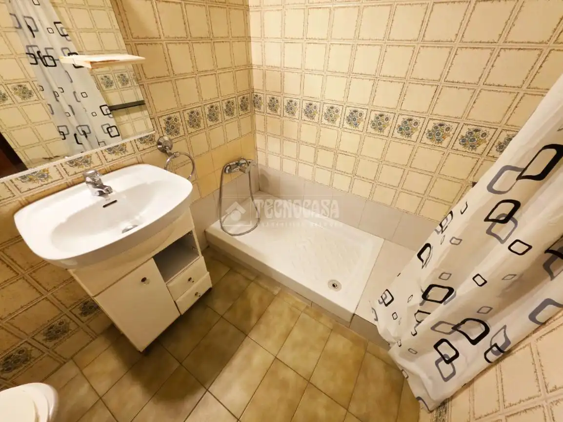 Baño de Piso en venta en Barcelona con Calefacción y Terraza