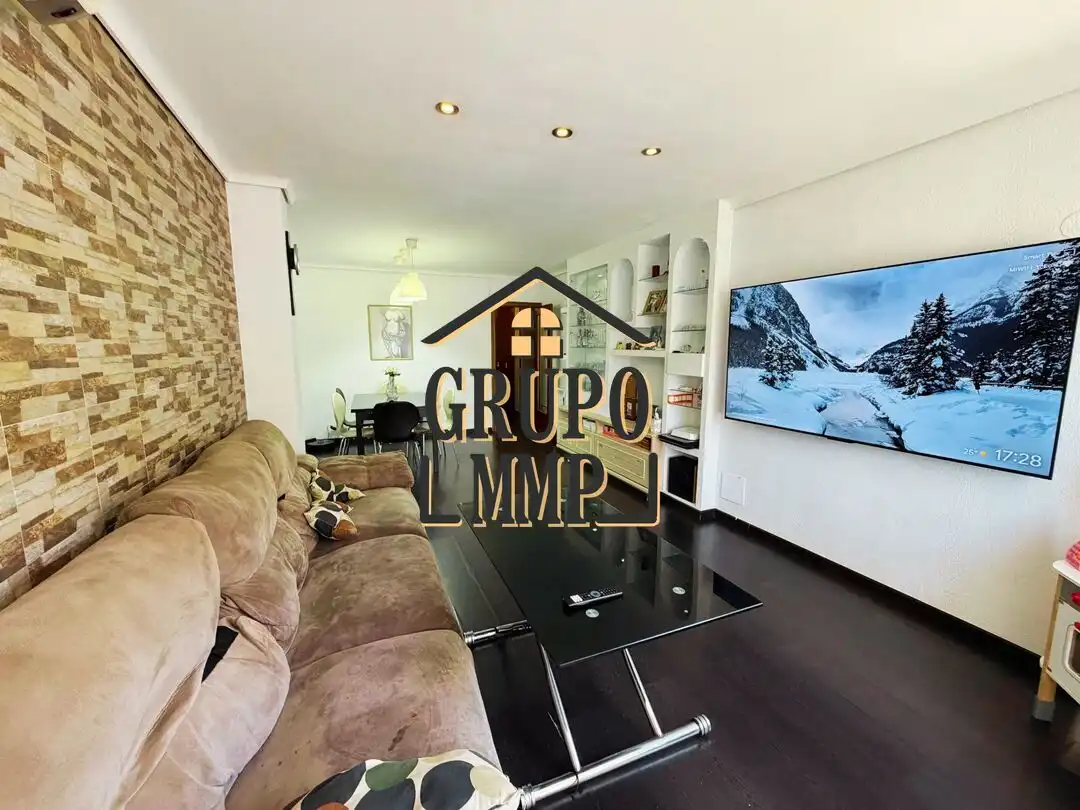 Sala de estar de Apartamento en venta en Benicasim / Benicàssim con Aire acondicionado, Calefacción y Amueblado