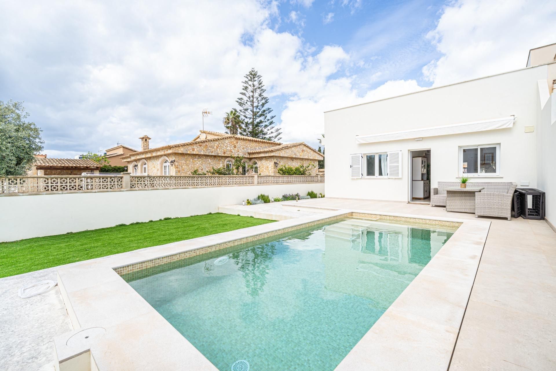 Haus oder Chalet zur Miete in Carrer Carrer Llaüt, Badia Blava - Badia Gran - Tolleric