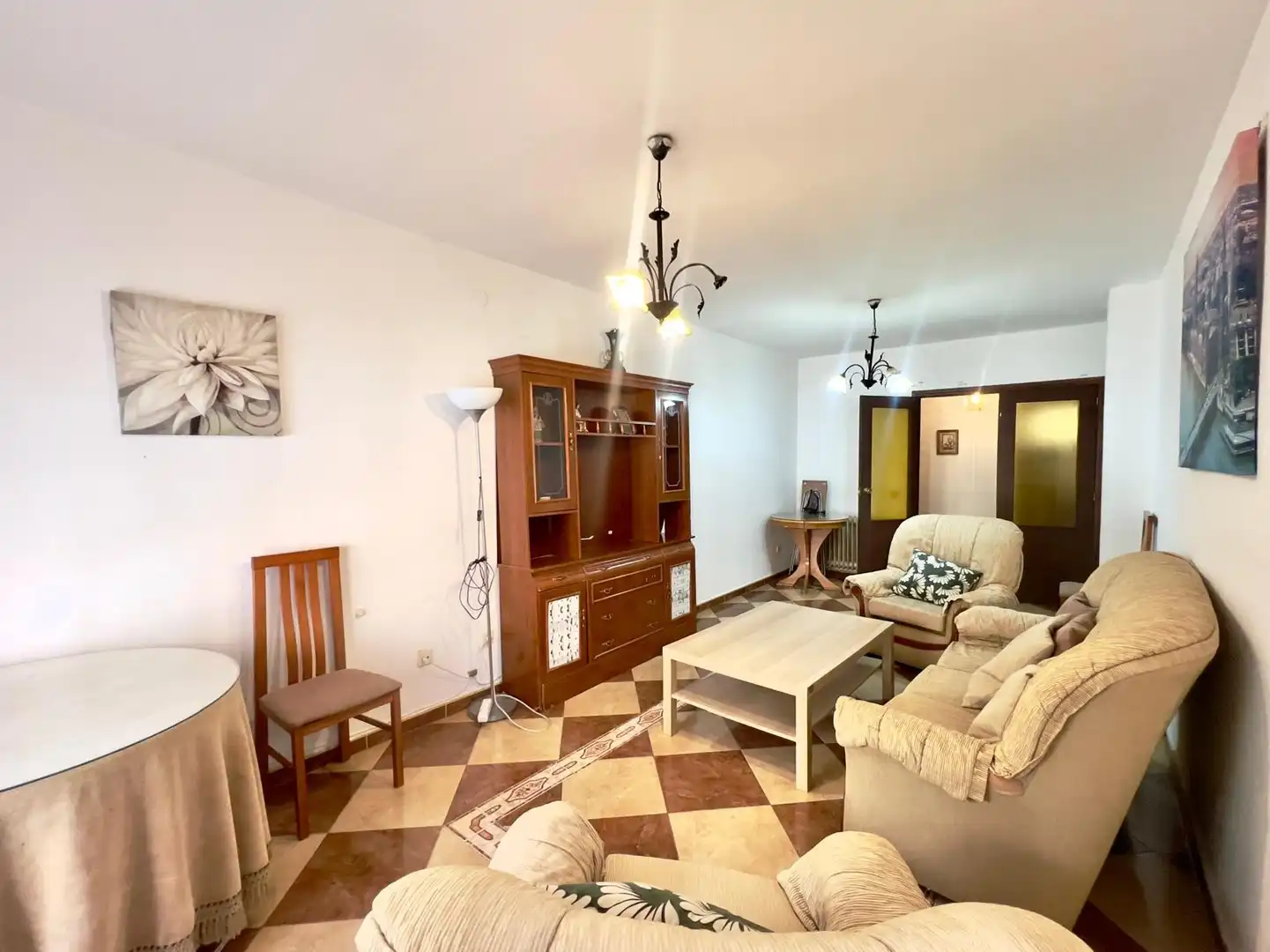 Sala de estar de Piso en venta en Cáceres con Calefacción, Terraza y Amueblado