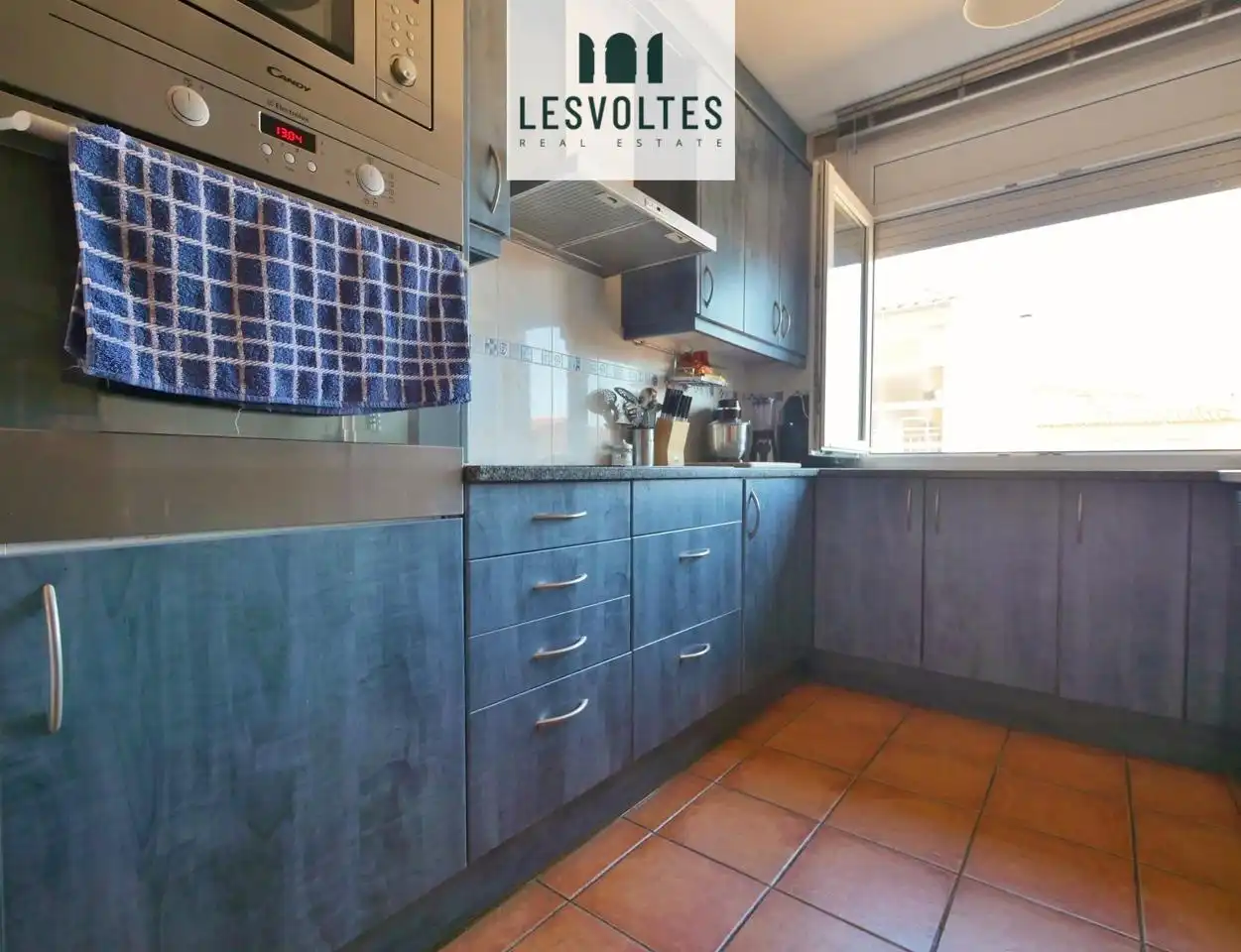 Piso en venta en Carrer de Bellcaire, La Punxa