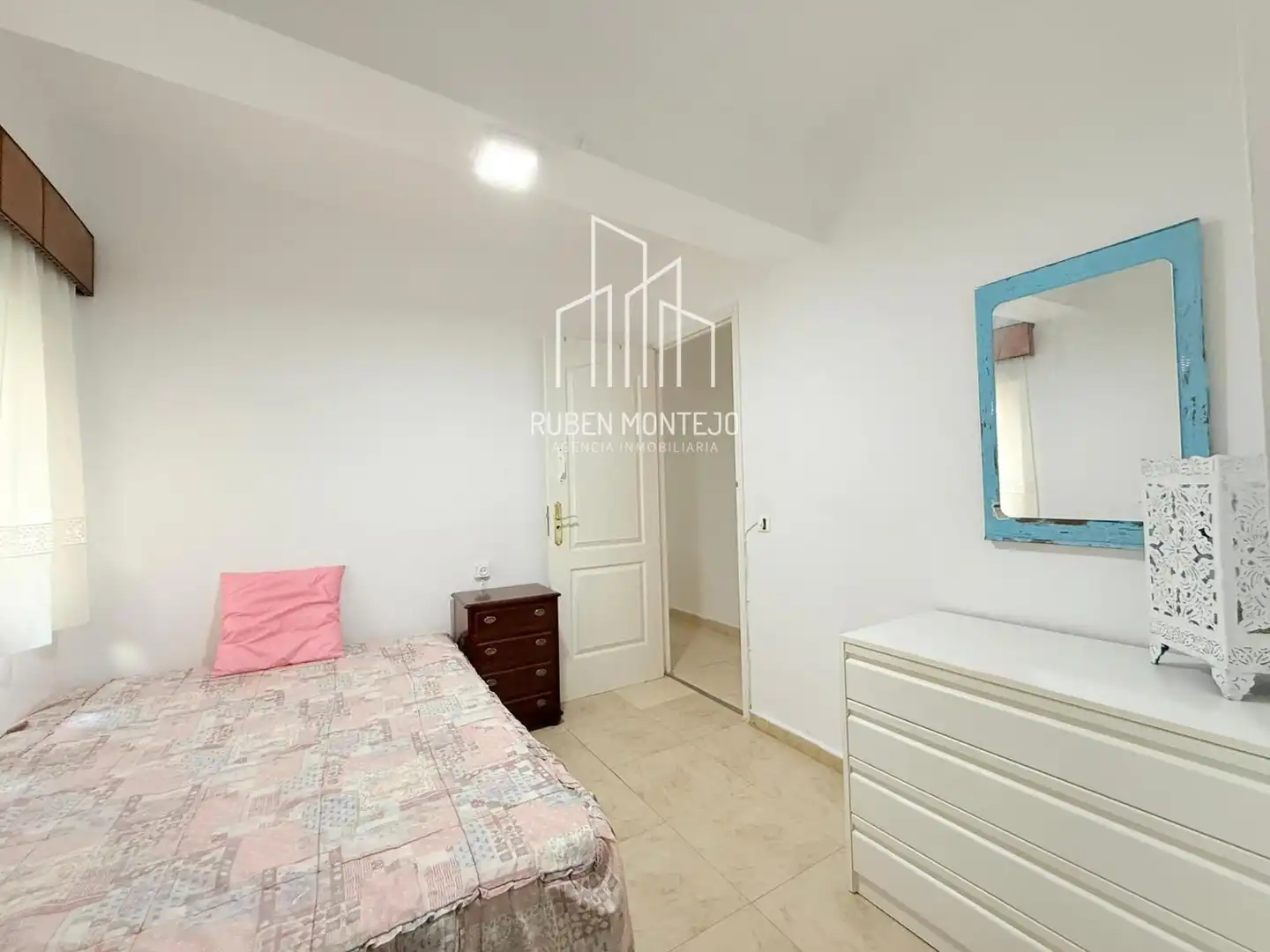Bedroom of Flat for rent in Salamanca  with Heating, Terrace and Furnished