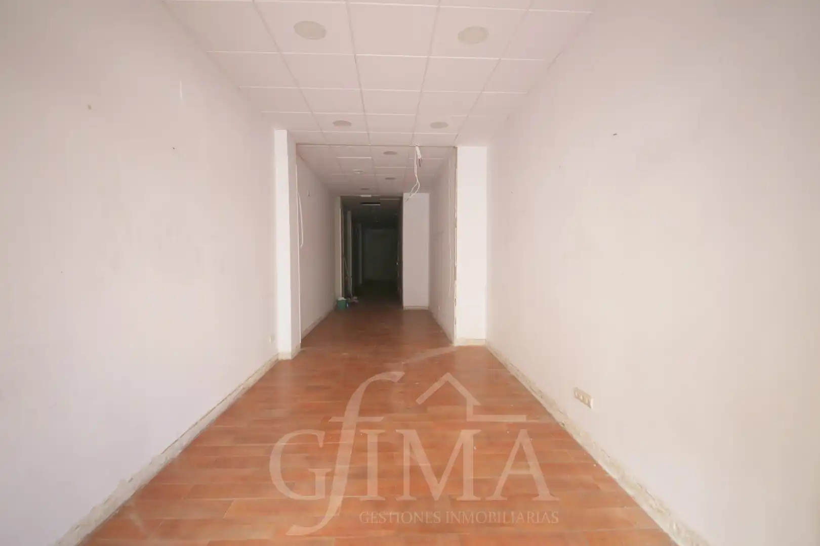 Local comercial en venta en Tomelloso