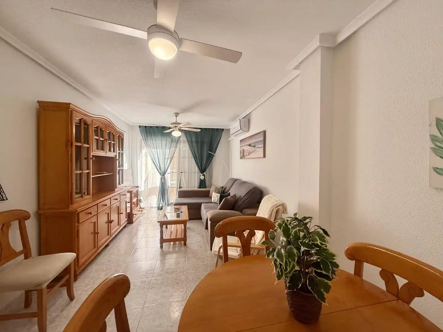 Living room of Flat for rent in Guardamar del Segura  with Terrace, Furnished and Oven