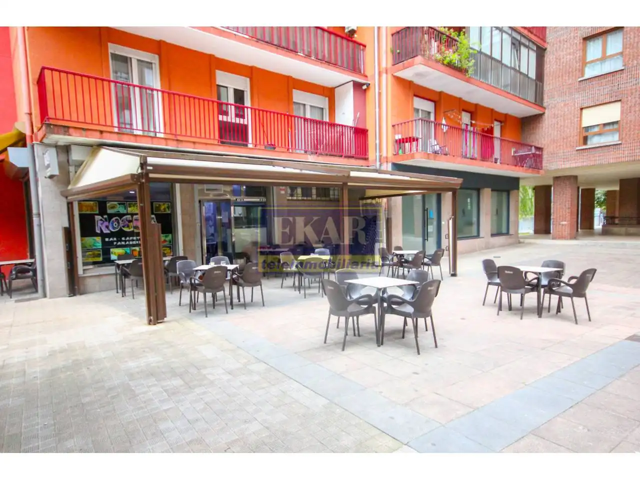 Business premises for sale in Calle Alzukaitz, imagen 2