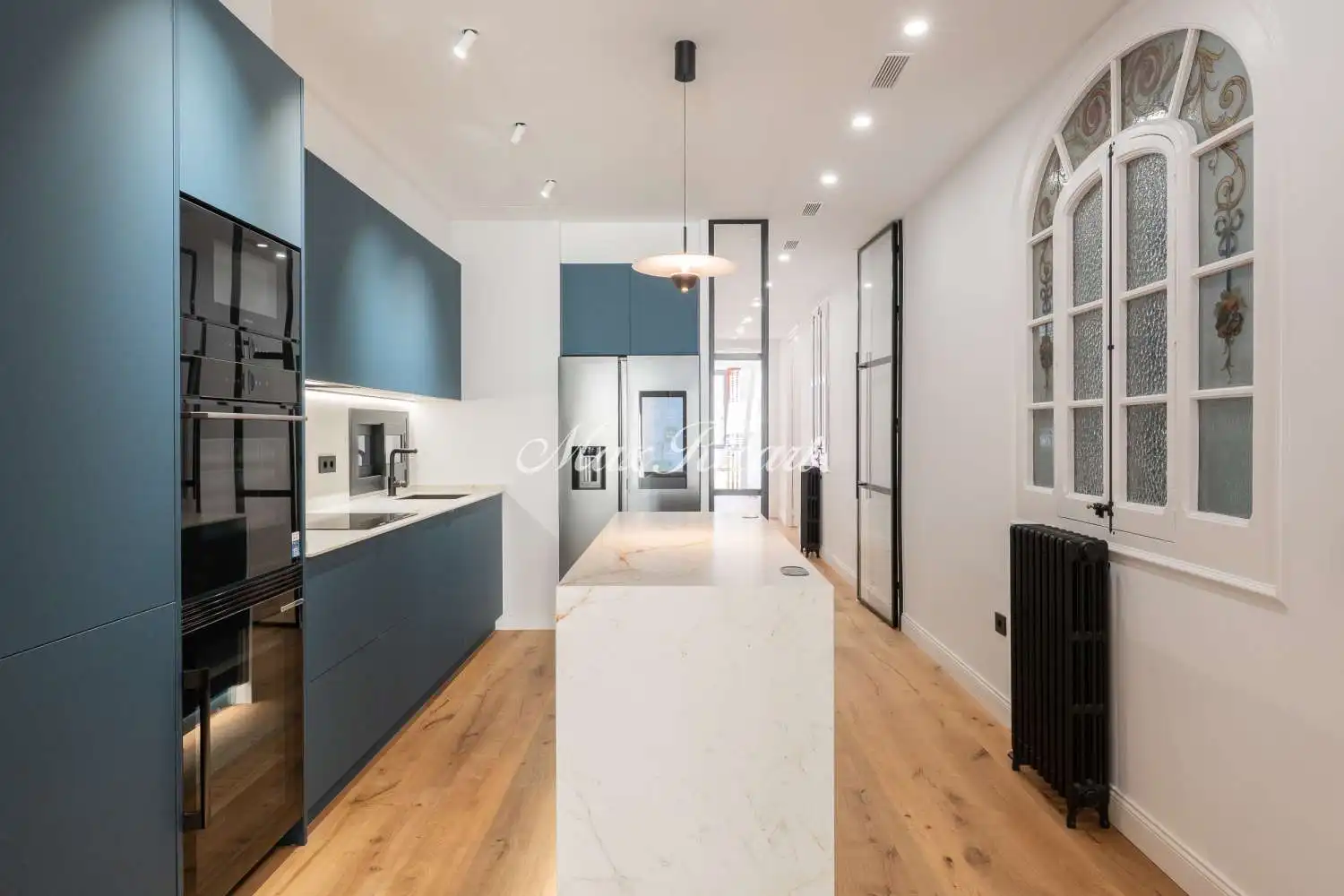 Küche von Wohnung zum Verkauf in Barcelona mit Klimaanlage, Heizung und Balkon