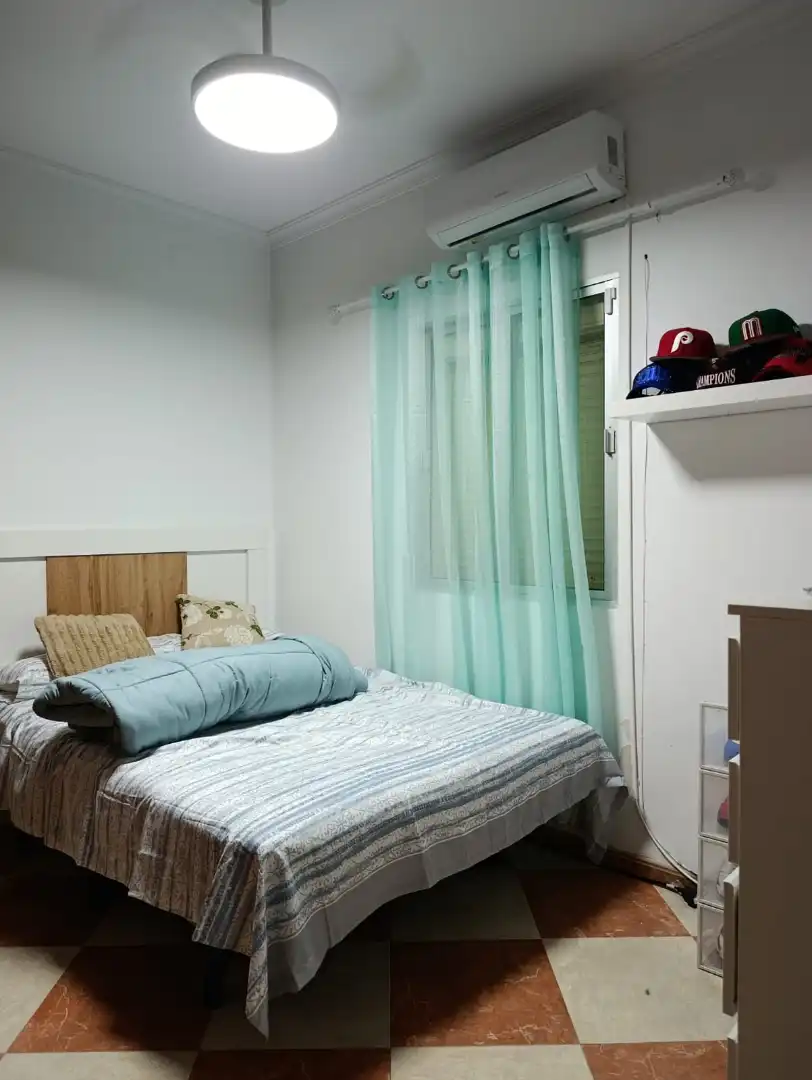 Habitación de Casa o chalet en venta en Castilleja de Guzmán con Terraza