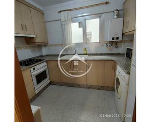 Kitchen of Flat to rent in Burjassot  with Air Conditioner, Furnished and Balcony