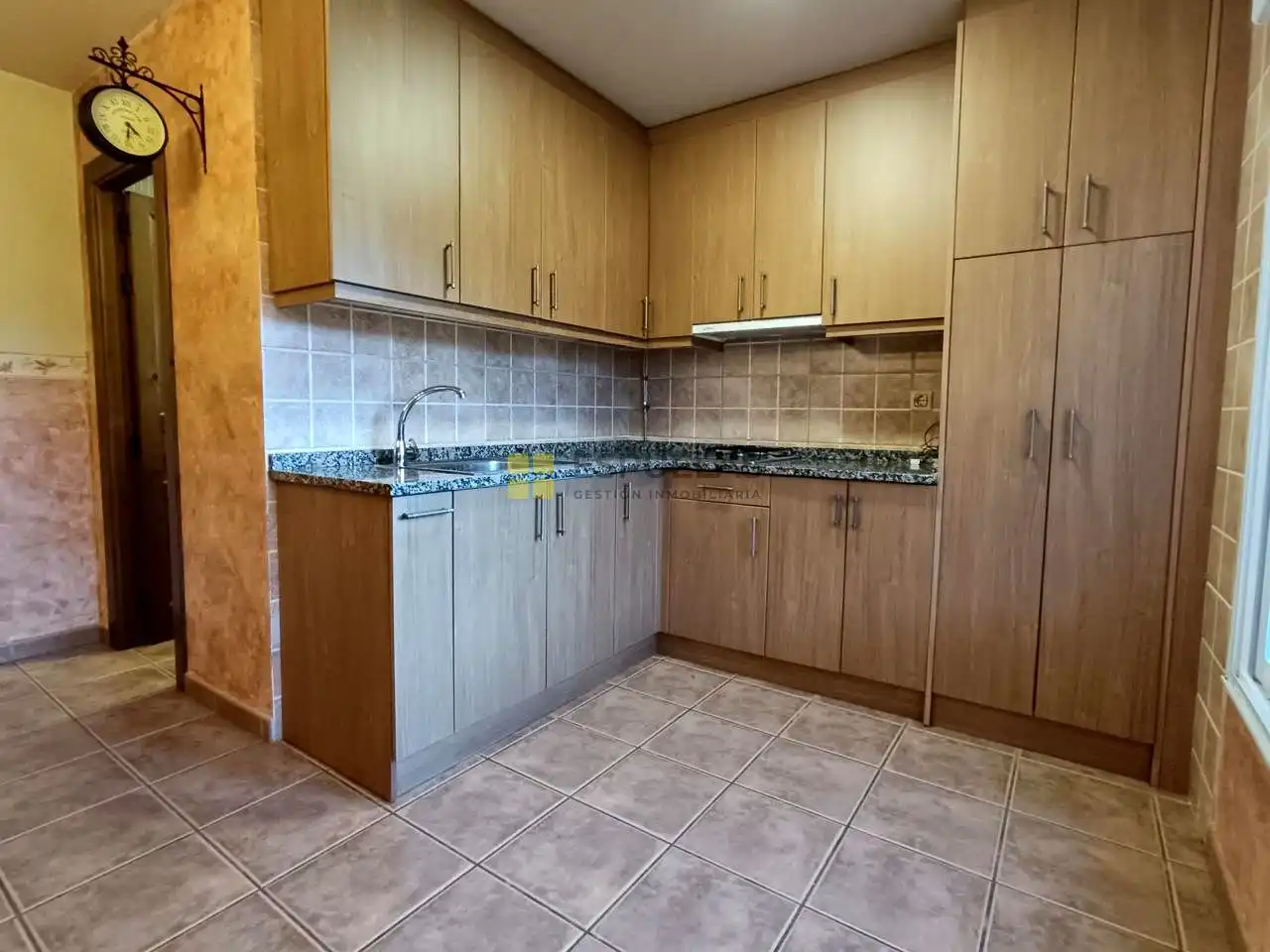 Cocina de Finca rústica en venta en Autol con Jardín privado, Piscina y Amueblado