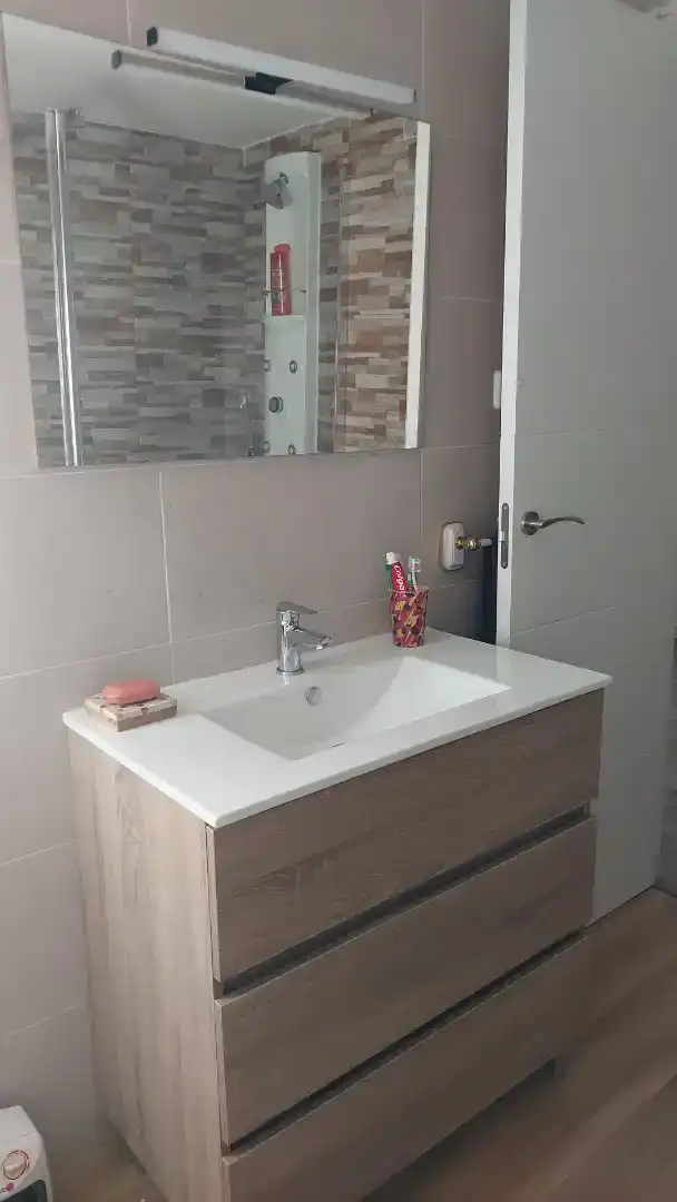 Bany de Pis en venda en Santa María del Tiétar amb Balcó