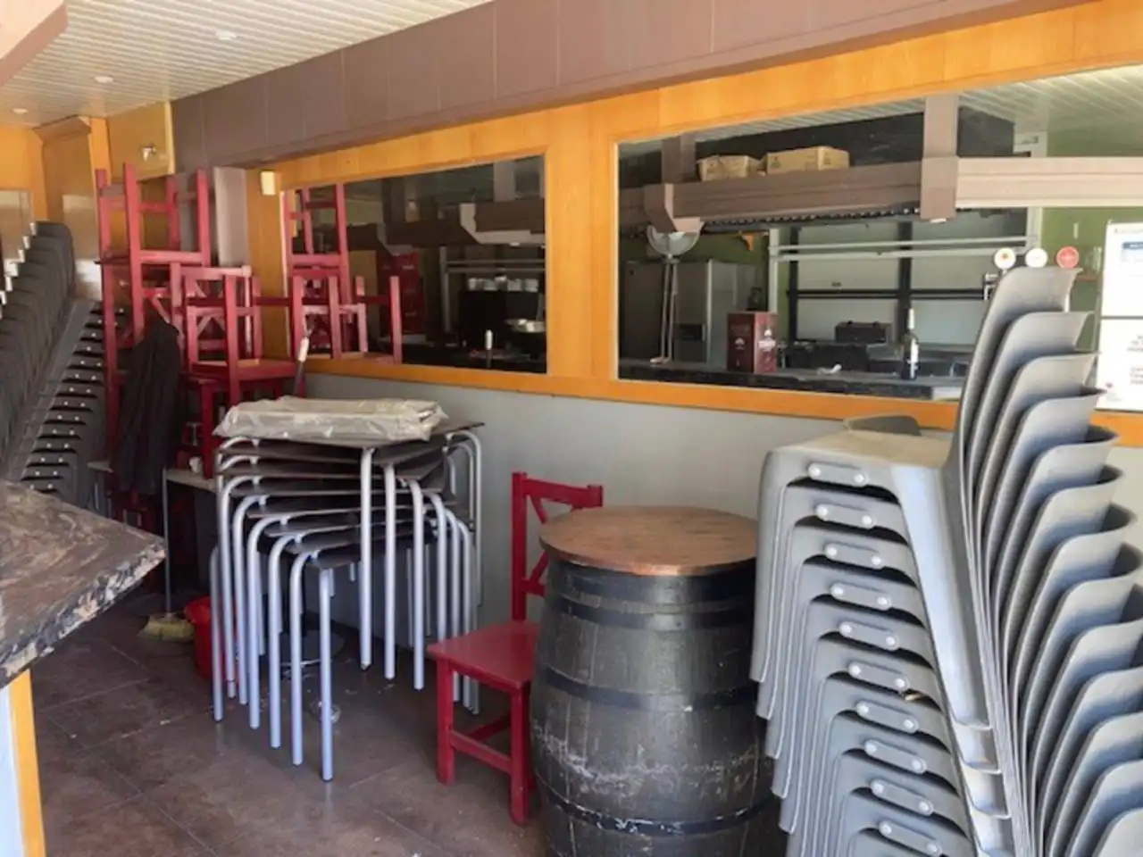 Local en venta en Cornellà de Llobregat