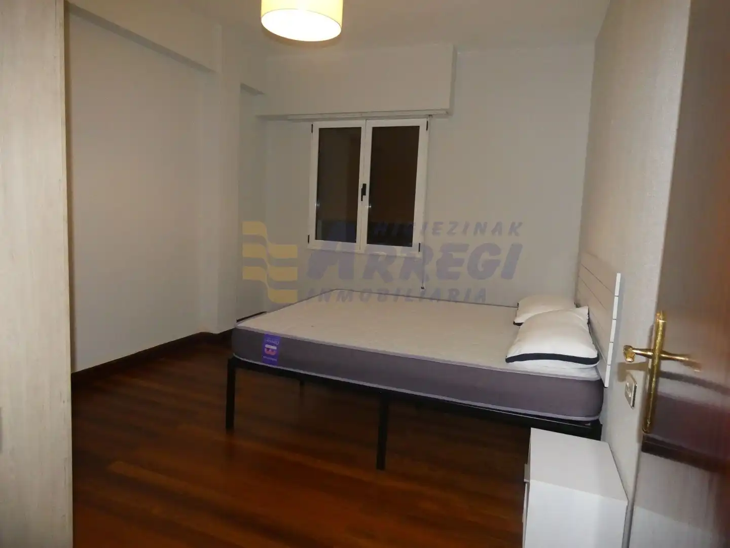 Schlafzimmer von Wohnung zum Verkauf in Eibar mit Heizung und Möbliert