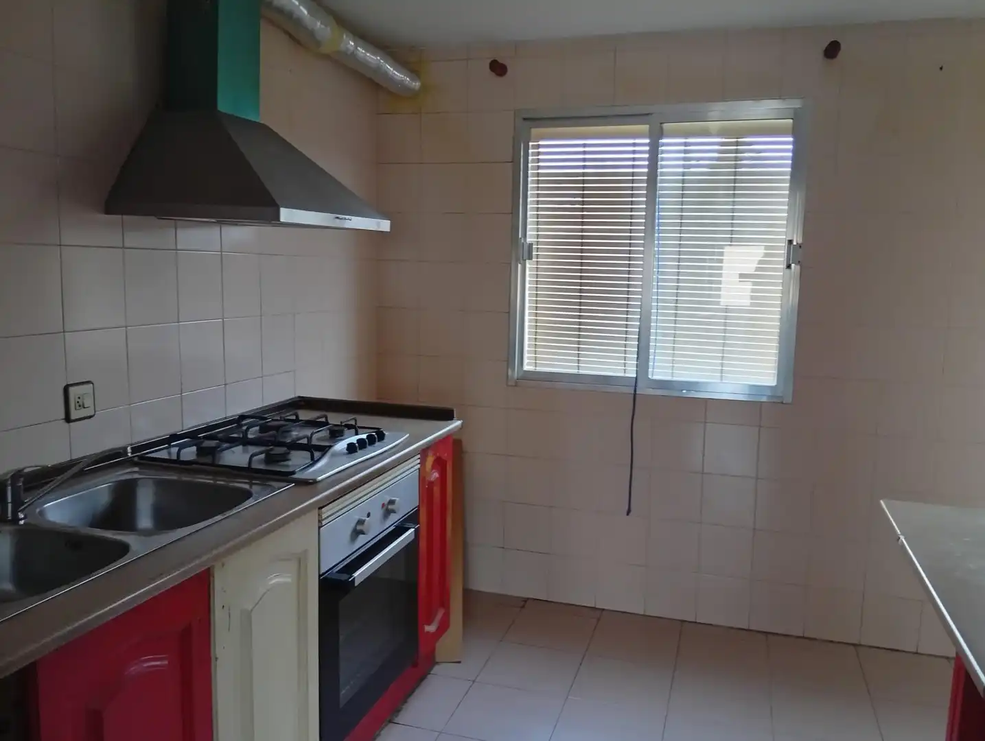 Küche von Wohnung zum Verkauf in Almería mit Terrasse und Balkon