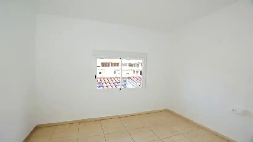 Bedroom of Flat for sale in Vic