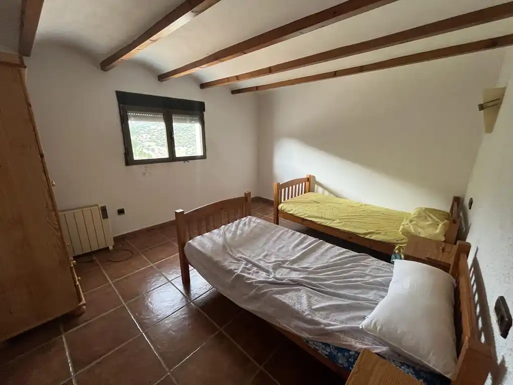 Habitación de Terreno en venta en Vianos