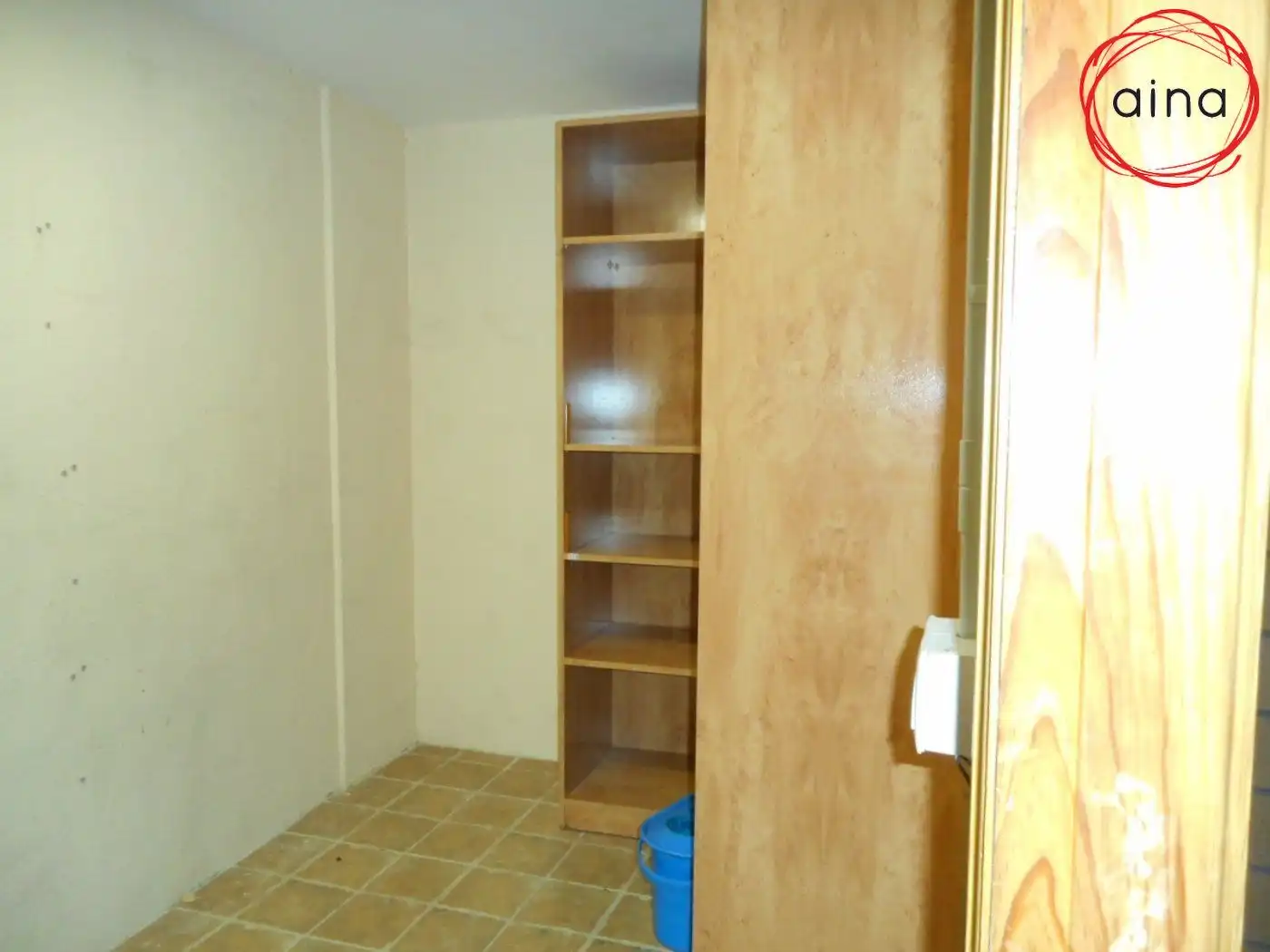 Local en venta en Burlada / Burlata con Amueblado